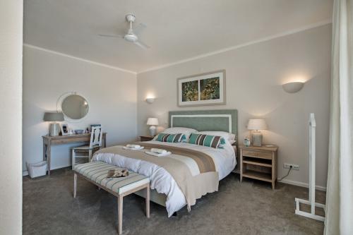 One of the double bedrooms at Villa Florabella in Algarve